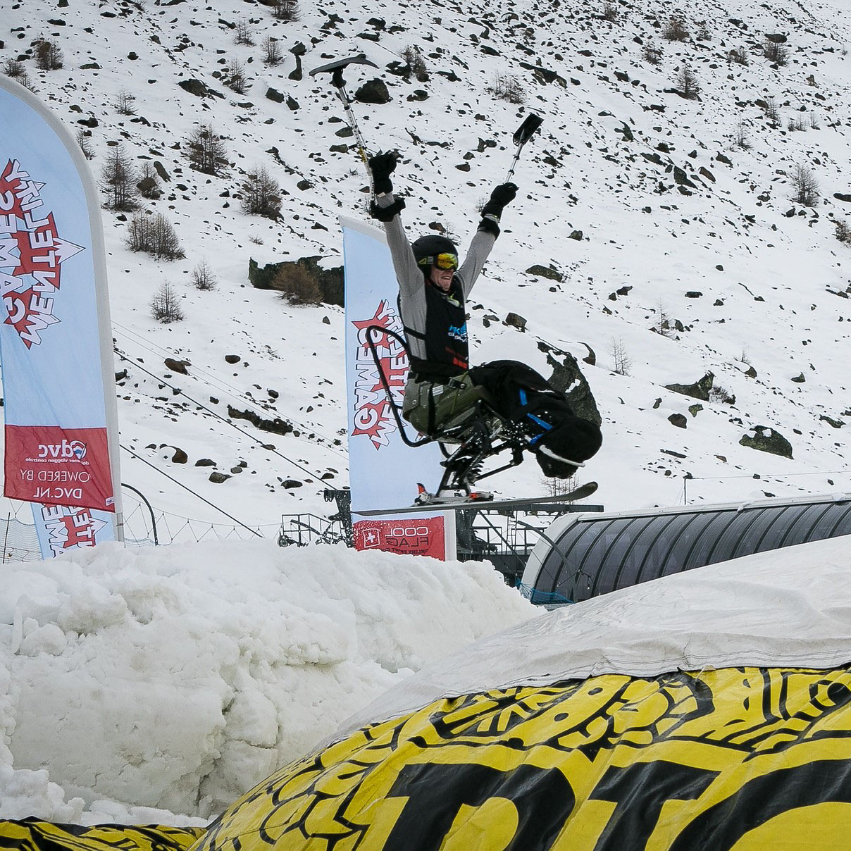 Deelnemers kunnen meedoen aan de spectaculaire uitdaging: Big Air Bag